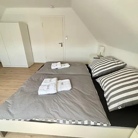 Zur Knock Emden